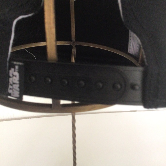 STAR WARS THE FORCE AWAKENS GORRA VII BLACK SNAPBACK HAT OSFM - Picture 15 of 15